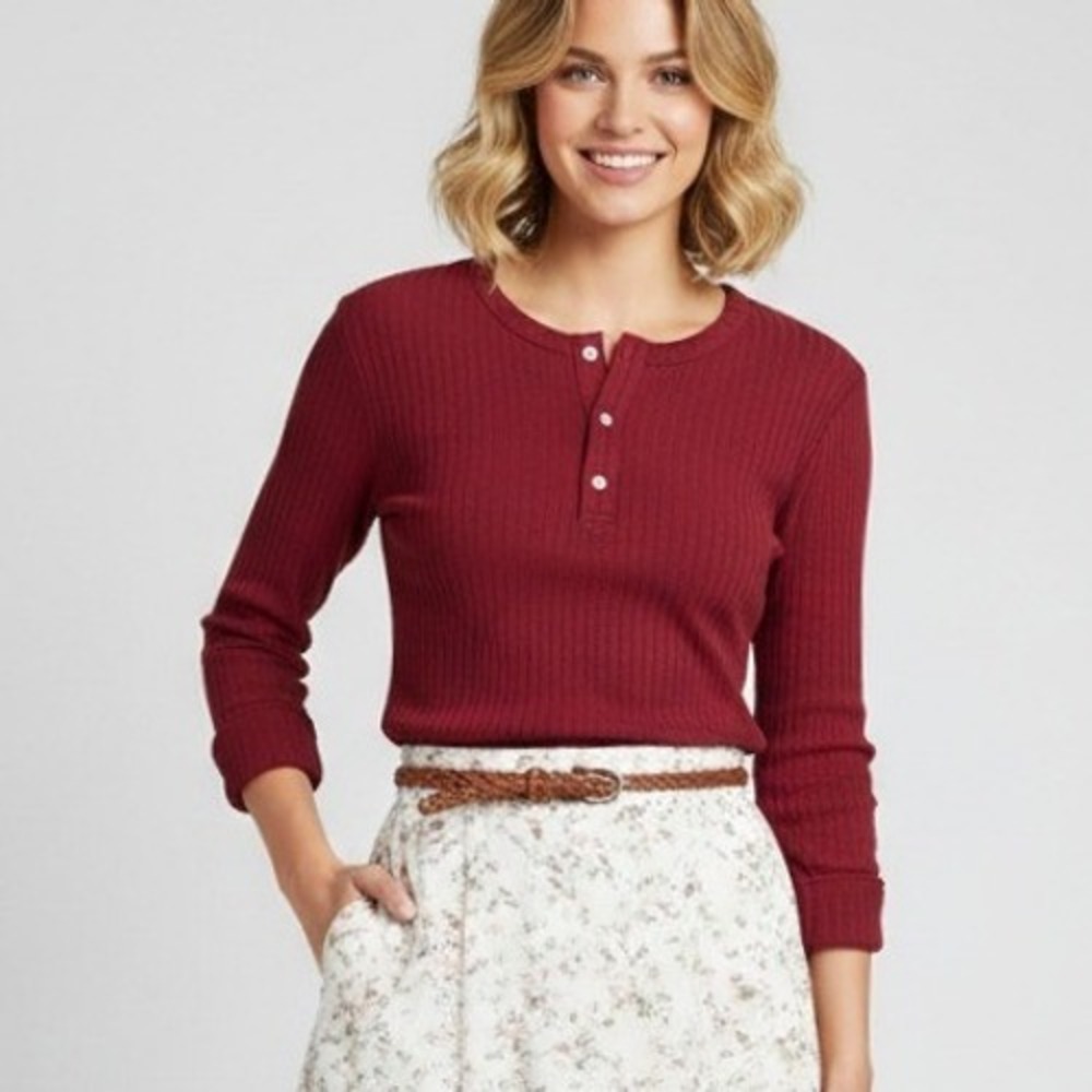 Kate Quinn Ribbed Henley Long Sleeve Top Medium‎ Burgundy Organic Cotton Spandex